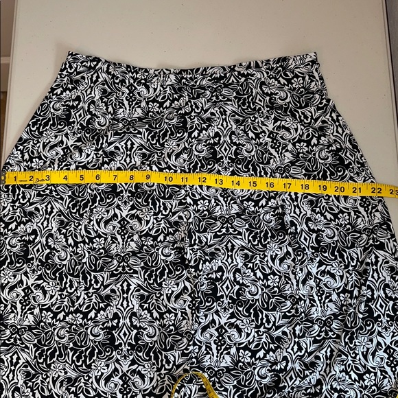 Axcess Black and White Patterned Midi Skirt - Picture 5 of 9